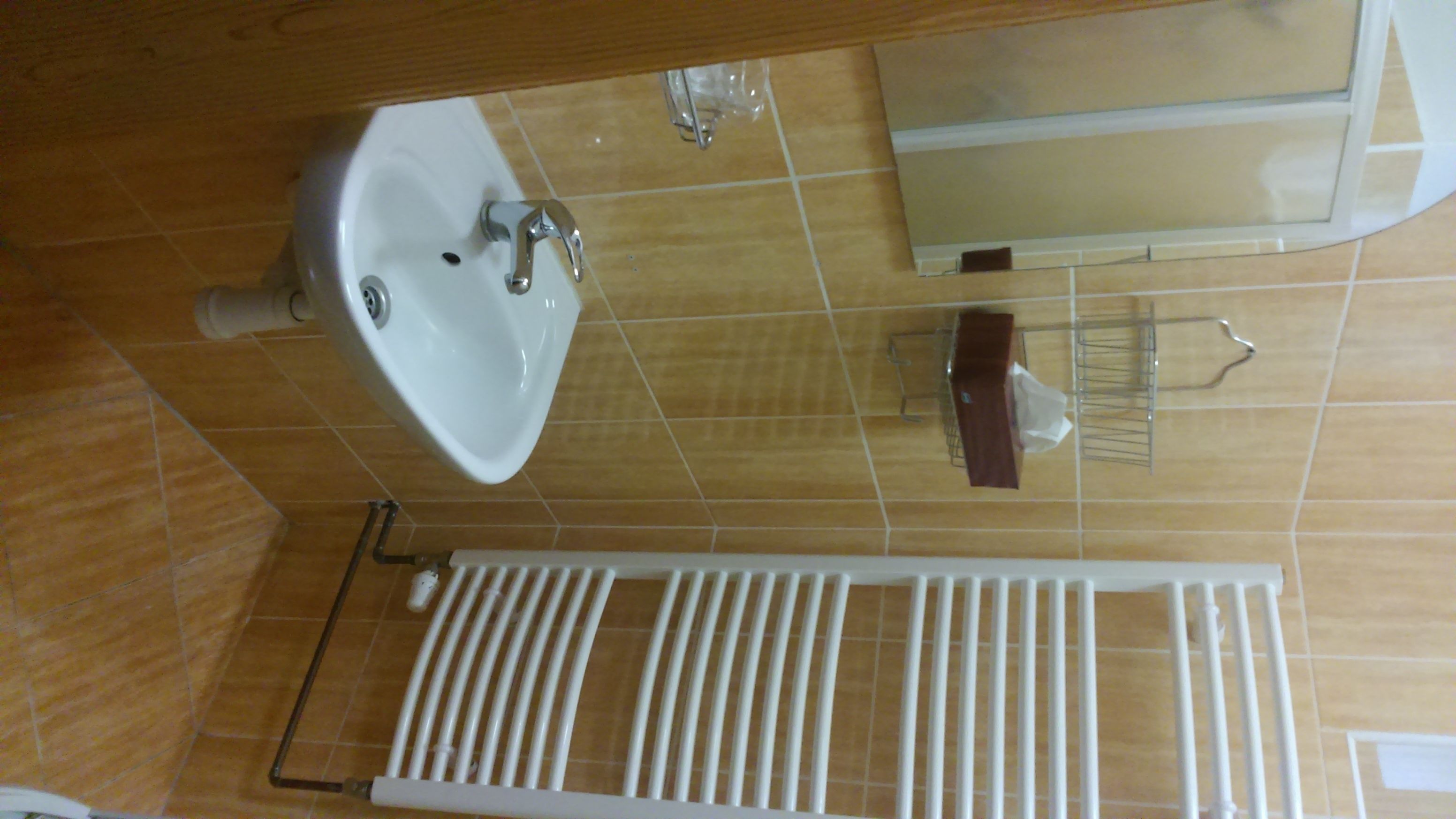 standard studio, 1 double bed | bathroom sink