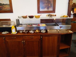 Enjoy a sumptuous spread of international cuisine at this hotel's buffet.