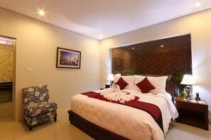 Minibar, in-room safe, desk, free WiFi - Royal Nyanyi Villa (Tabanan)