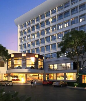 Front of property – evening/night - Elmi Hotel Surabaya (Gresik)