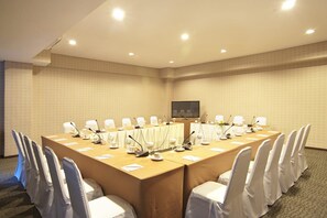 Meeting facility - Elmi Hotel Surabaya (Gresik)