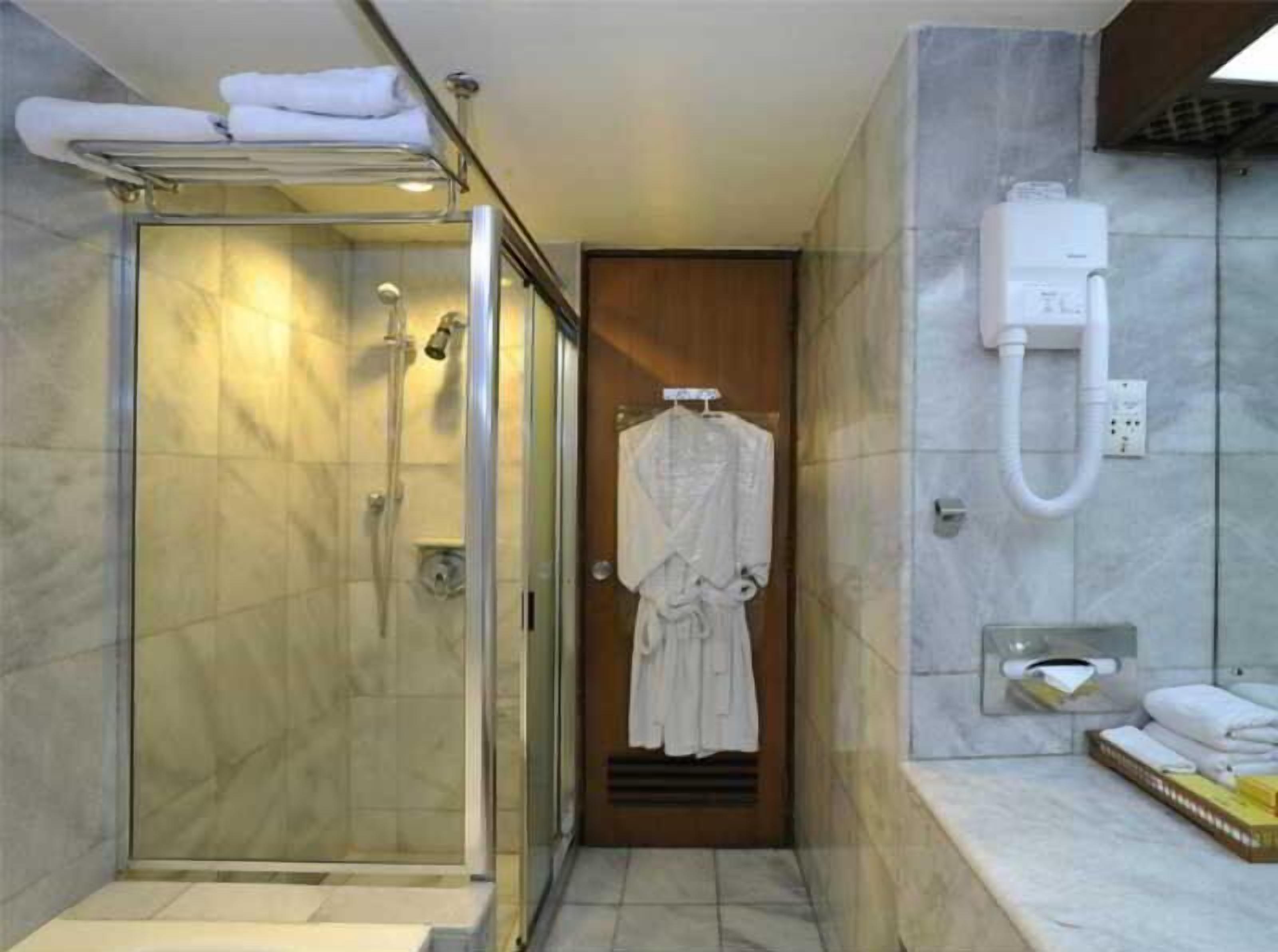 in-room safe, desk, soundproofing, iron/ironing board