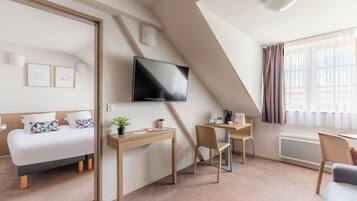 Appartement, 1 chambre | Coin séjour | Télévision à écran plat