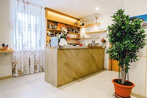 酒吧（店内）