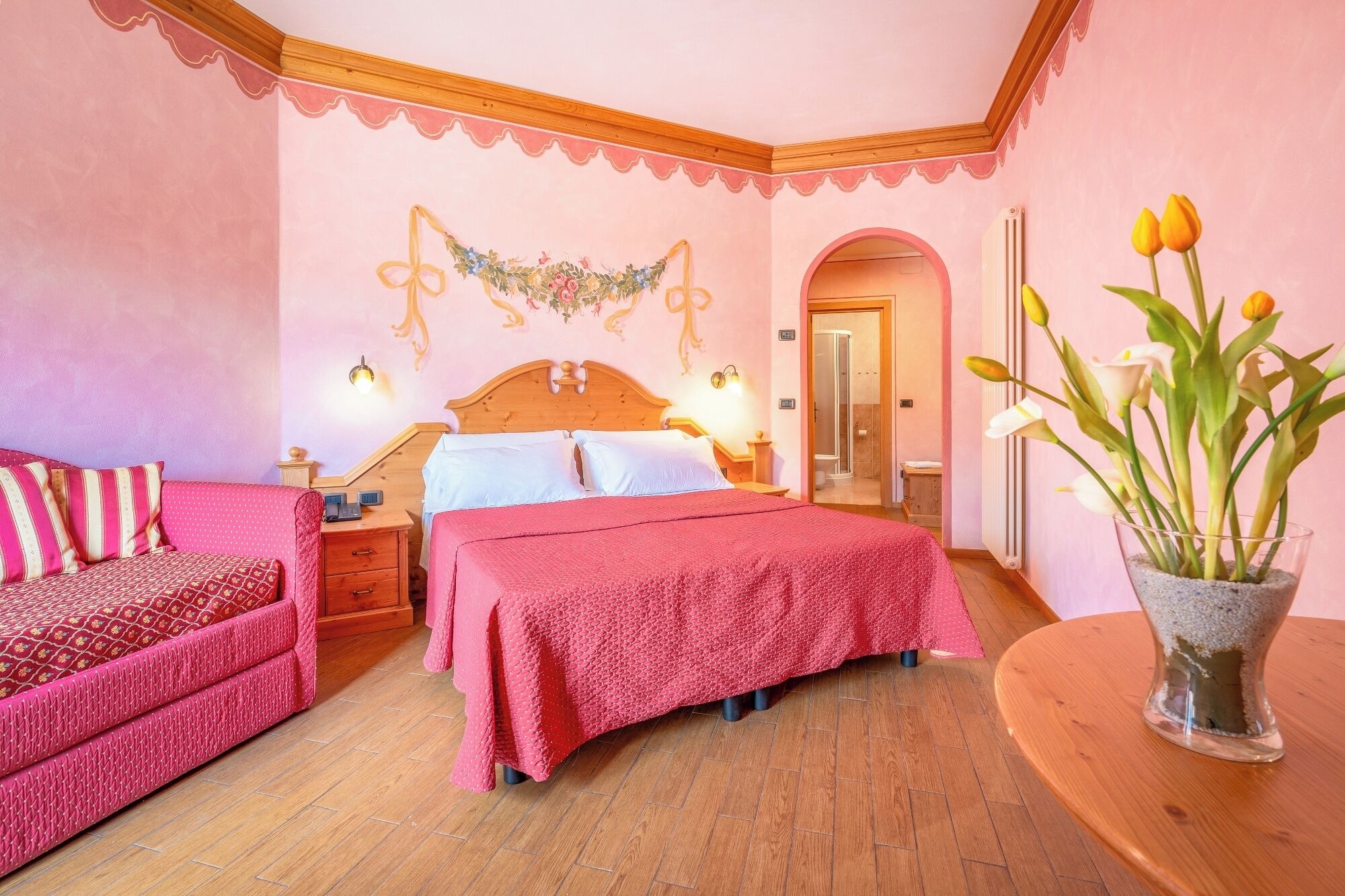 In-room safe, desk, soundproofing, bed sheets