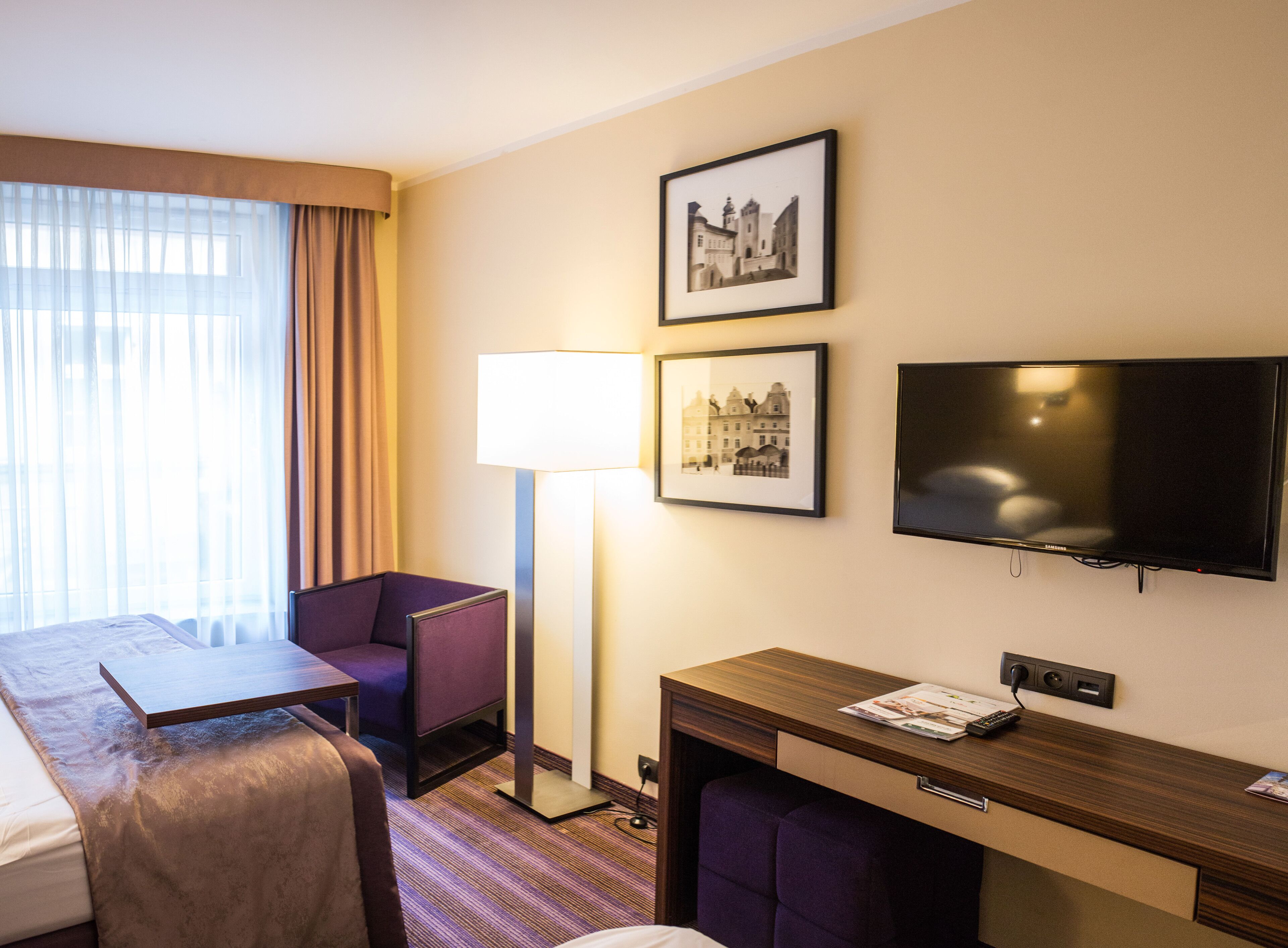 premium bedding, free minibar, in-room safe, desk