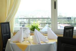 Restaurant - Oasis Hotel Apartment (Addis Ababa)