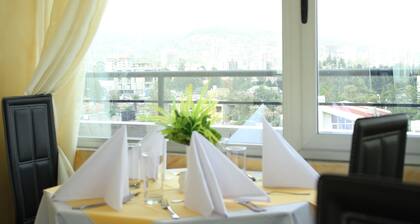 Oasis Hotel Apartment