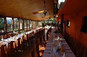 Frühstück, Mittagessen und Abendessen