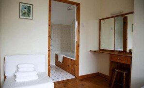 House, 1 Bedroom, Garden View | Bathroom | Hair dryer, towels, soap, toilet paper