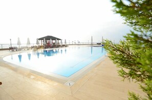 Indoor pool, outdoor pool