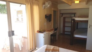 Outeniqua double en-suite | Strykejern/-brett, wi-fi (inkludert) og sengetøy