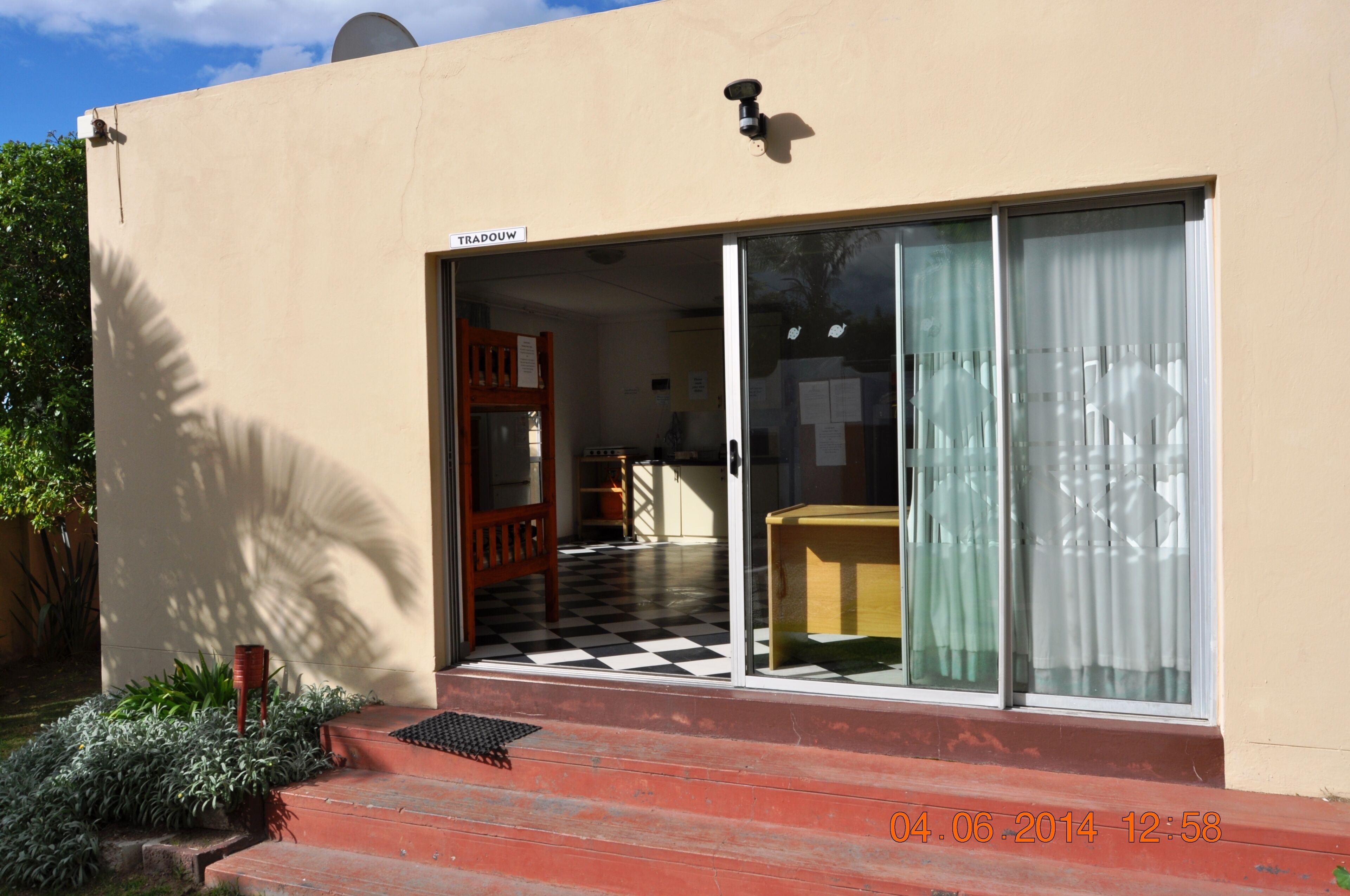 Family Double Room, 1 Bedroom | Iron/ironing board, free WiFi, bed sheets