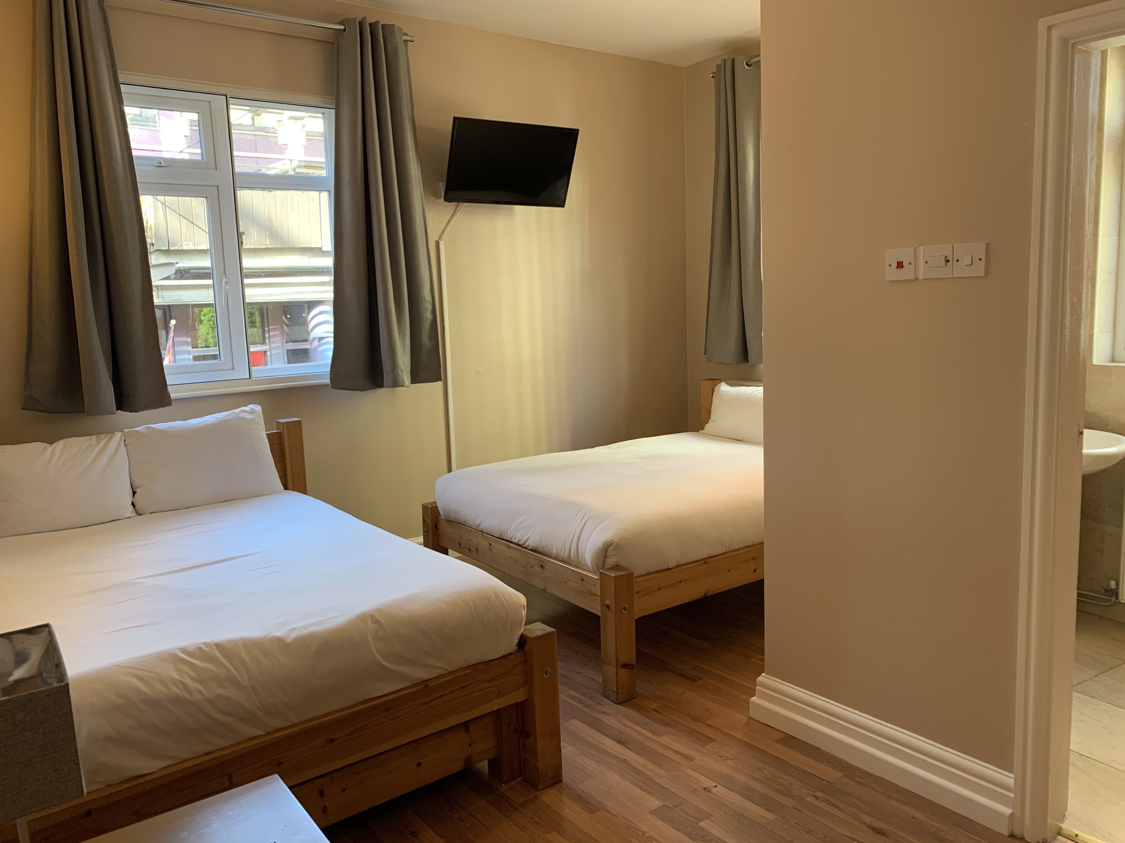 Foto - New Union ADULTS ONLY