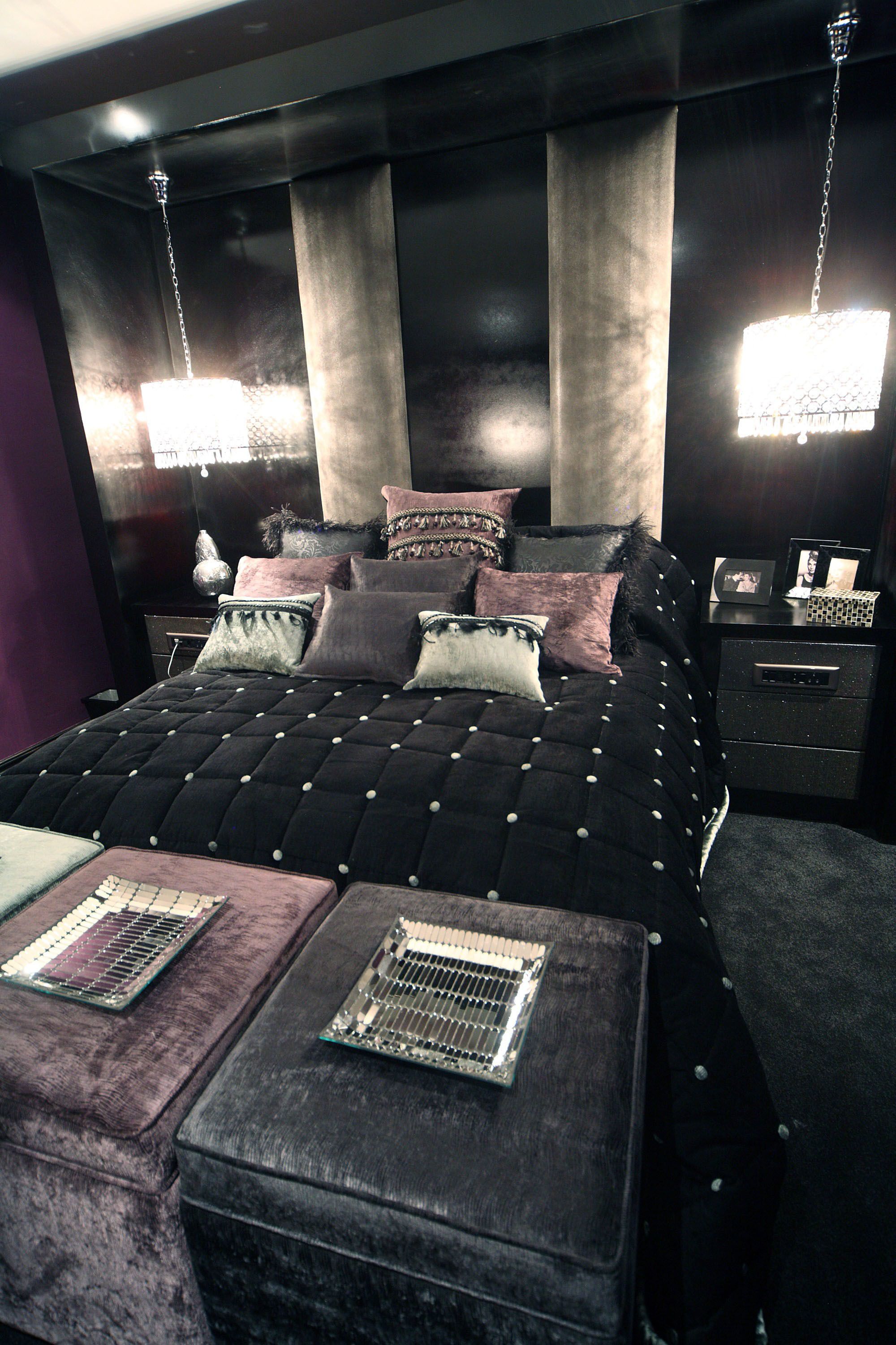 executive suite | 1 bedroom, premium bedding, minibar, in-room safe