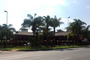 Fachada da propriedade