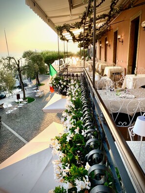 Terrace/patio - Albergo Gardesana (Torri del Benaco)