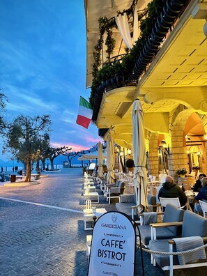 Front of property - Albergo Gardesana (Torri del Benaco)