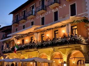 Front of property – evening/night