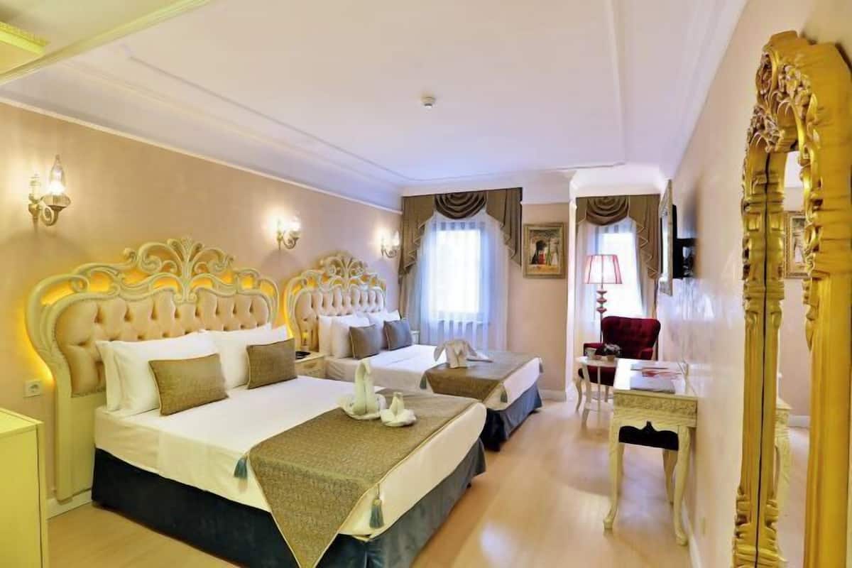 Egyptian cotton sheets, premium bedding, minibar, in-room safe
