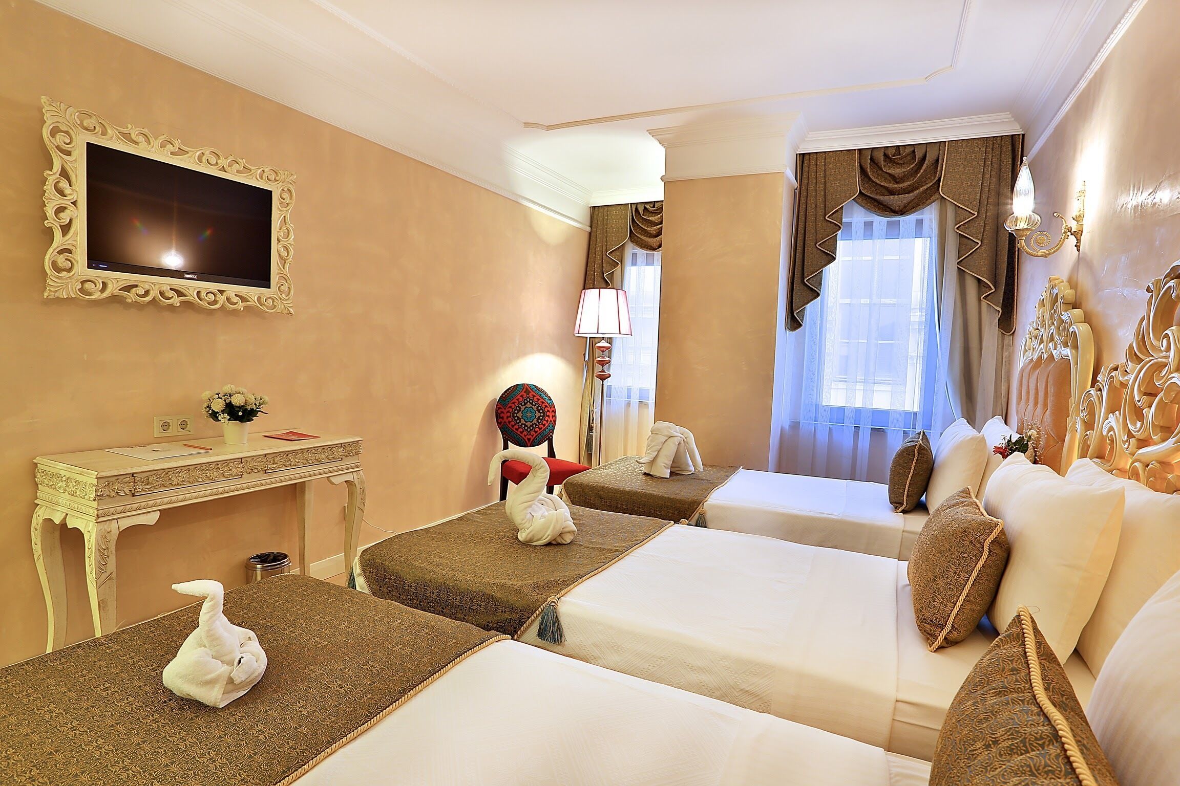 superior triple room, 1 bedroom, city view | premium bedding, minibar, in-room safe, desk