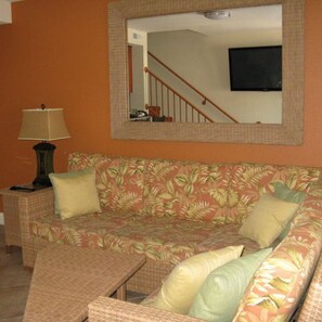 Luksusvilla, 4 soverom (8 Person, 3 Story) | Oppholdsrom | TV