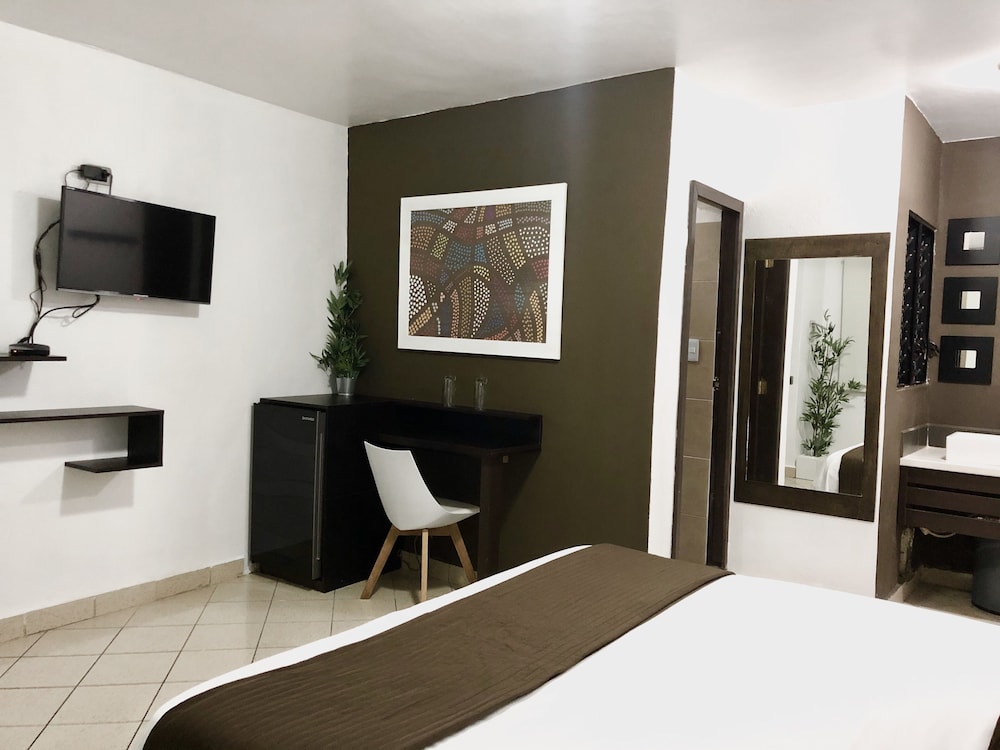 Ocean Breeze Studios by null