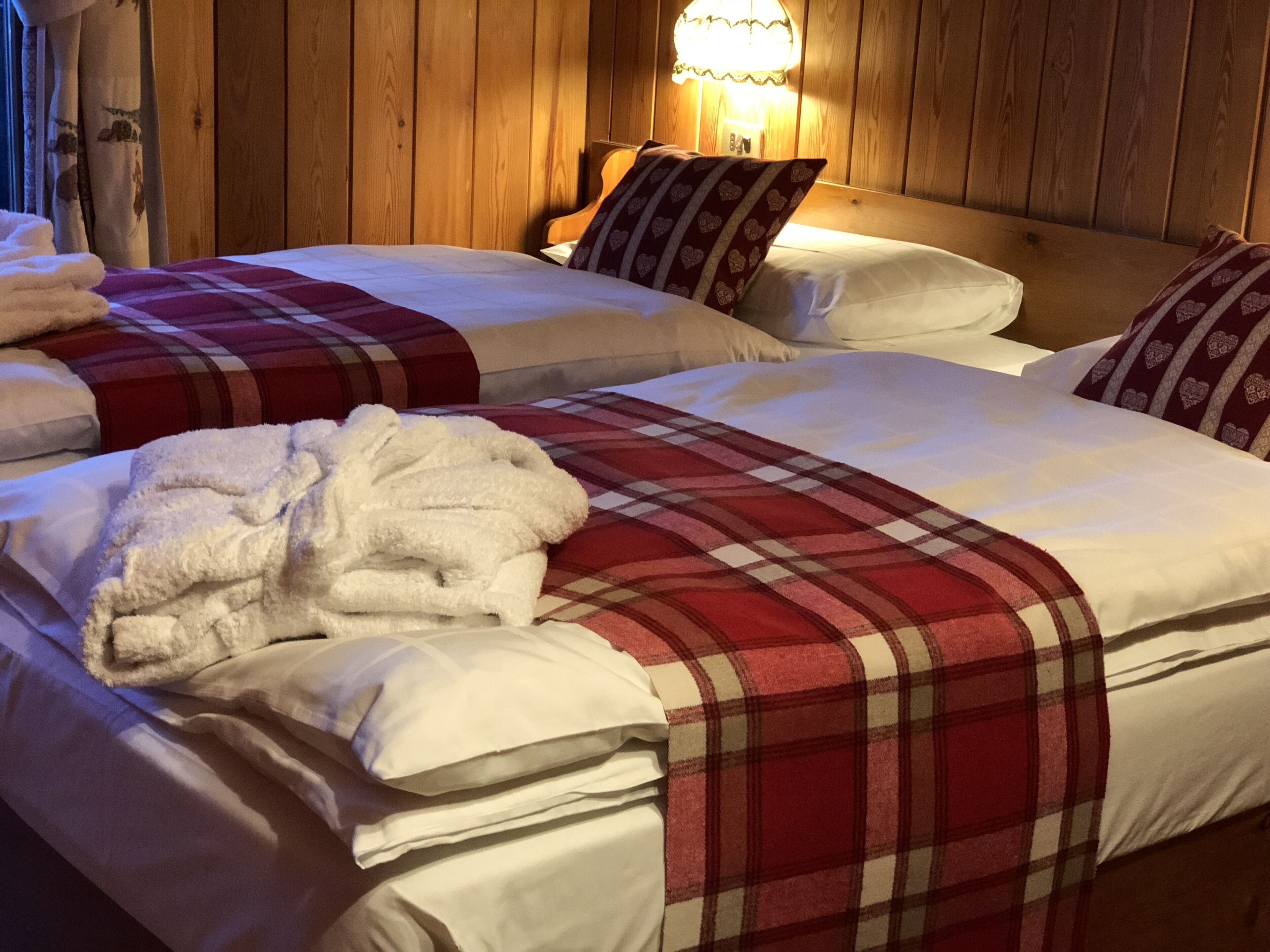 Hochwertige Bettwaren, Daunenbettdecken, Zimmersafe