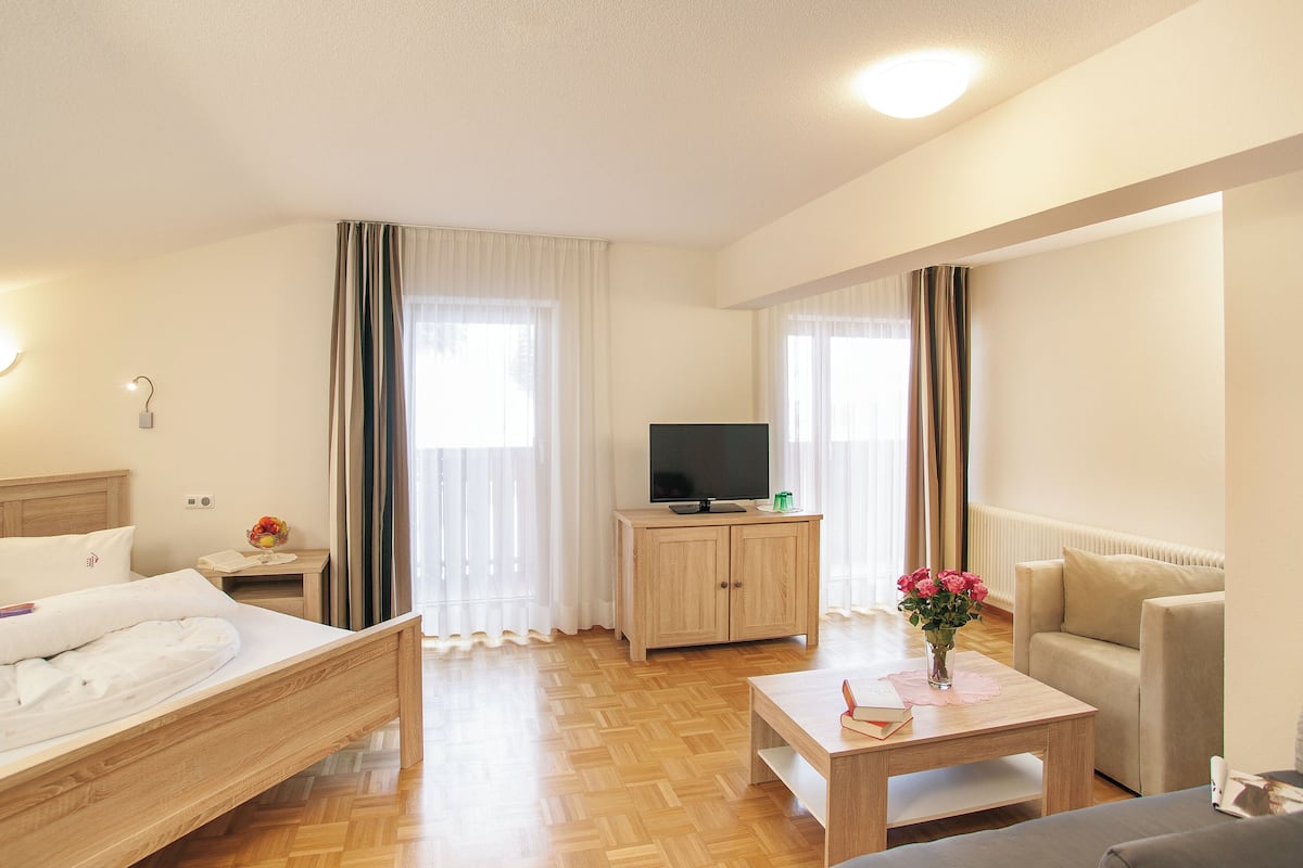 1 habitación y caja de seguridad en la habitación