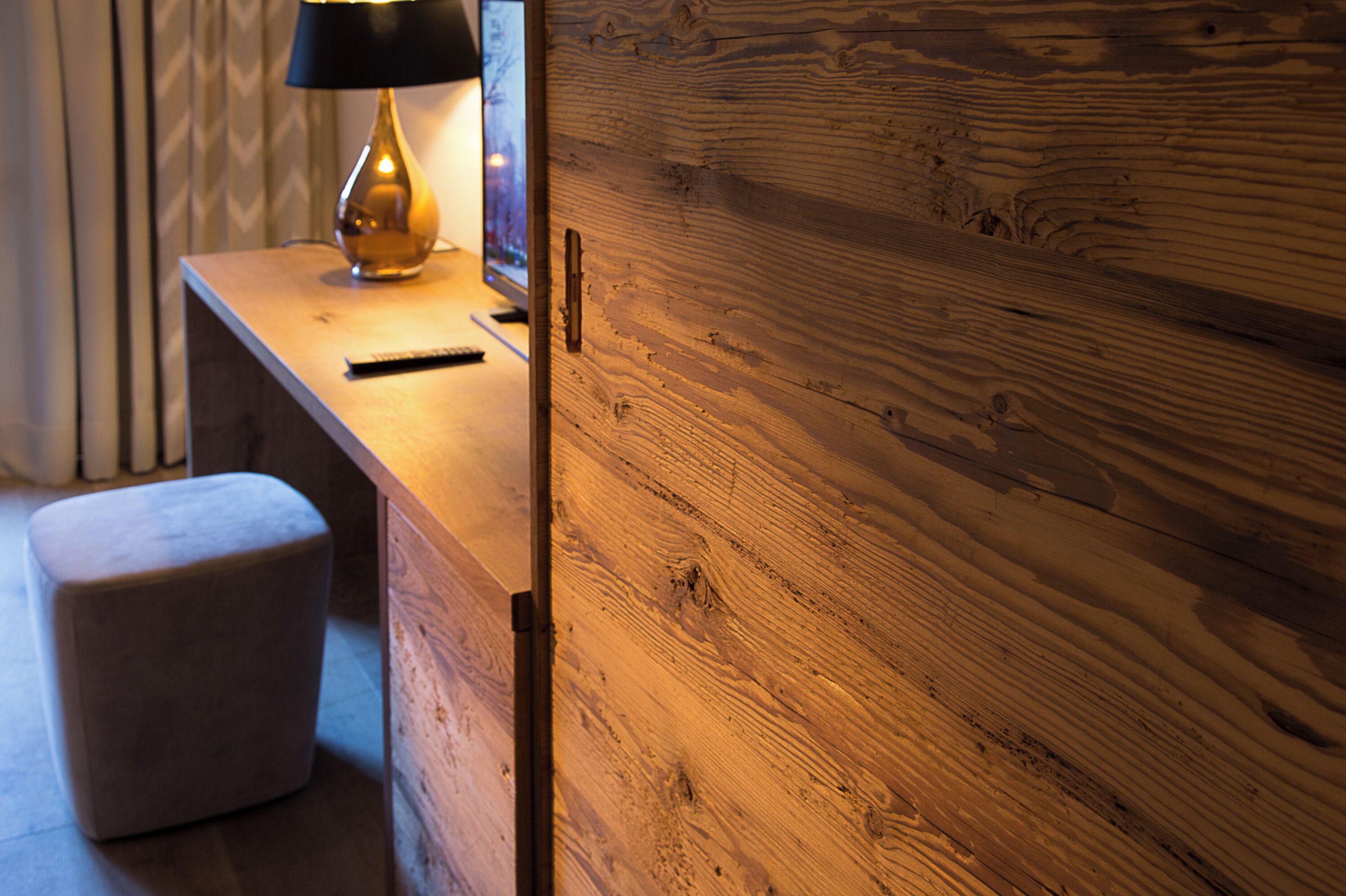 1 bedroom, in-room safe, individually decorated, individually furnished