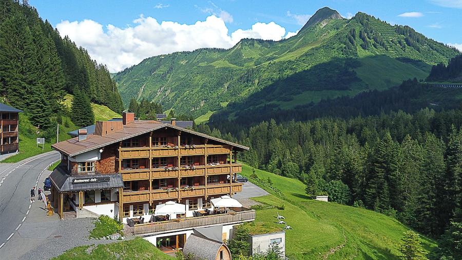 Alpine Lifestyle Berghotel Madlener