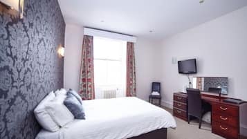 Doppelzimmer, 1 Doppelbett | Badezimmer | Umweltfreundliche Kosmetikartikel, Haartrockner, Handtücher