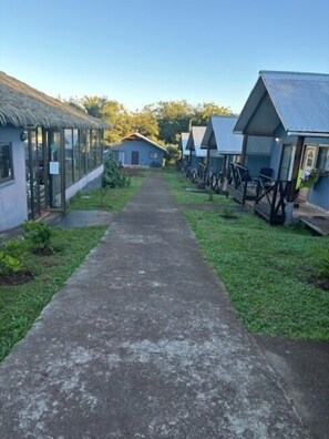 المنشأة من الخارج