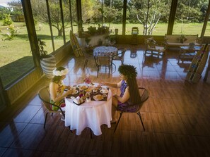 Daily continental breakfast (USD 15 per person)