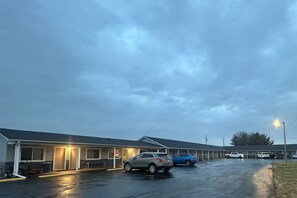 Exterior - Budget Inn by Hotel O Greensville I 70 (Greenville)
