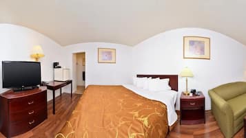 Iron/ironing board, free WiFi, bed sheets