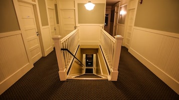 Vestibule