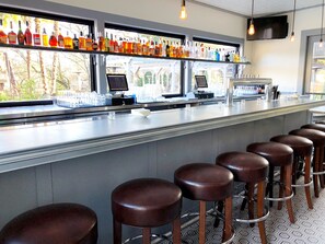 3 barer/lounger og pub