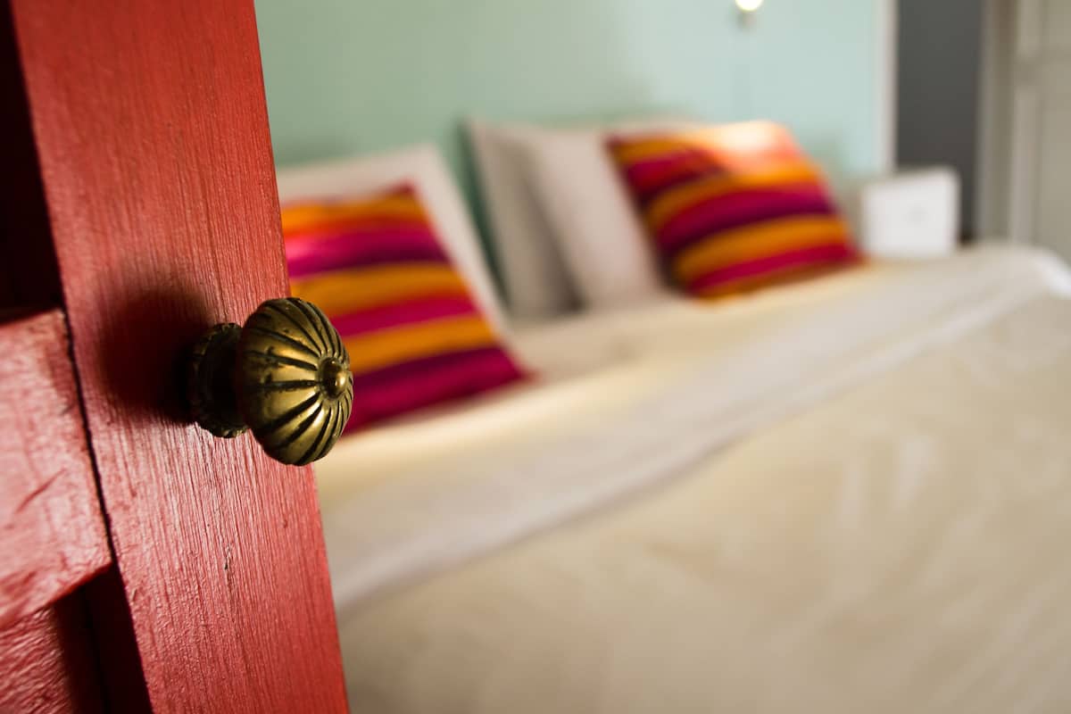 Double Room, Shared Bathroom | 1 bedroom, in-room safe, free cribs/infant beds, rollaway beds