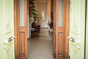 1 bedroom, in-room safe, free cribs/infant beds, rollaway beds