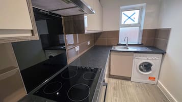 Appartement Luxe, salle de bains privée (Two Bedroom) | Cuisine privée