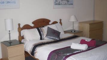 Desk, iron/ironing board, free WiFi