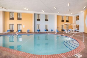 Indoor pool, open 7:00 AM to 10:00 PM, sun loungers - AmericInn by Wyndham Johnston Des Moines (Johnston)