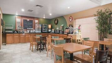 Gratis kontinental frukost varje dag