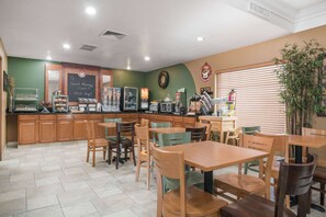 Gratis kontinental morgenmad hver dag