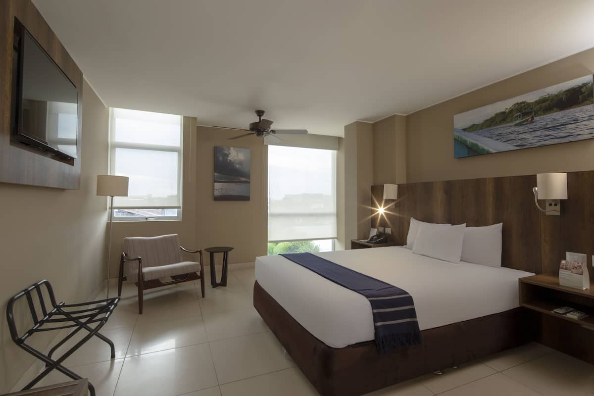 superior room, 1 queen bed | 1 bedroom, minibar, in-room safe, desk