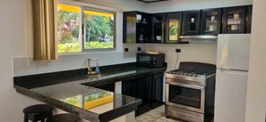 アパートメント 2 ベッドルーム テラス | 高級寝具、セーフティボックス (室内)、可動式ベッド、WiFi (無料)