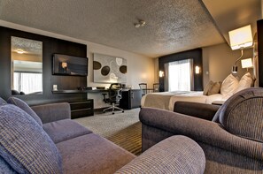Deluxe Room, 1 King Bed with Sofa bed | Soundproofing, free WiFi - Hotel Nouvelle Frontière (Amos)