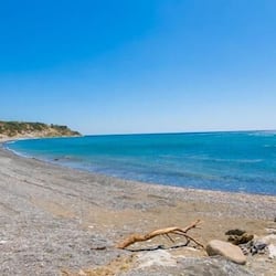 Beach nearby, sun-loungers, beach umbrellas