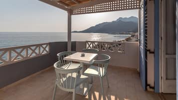 Exclusive Quadruple Room, Sea View | Balcony view